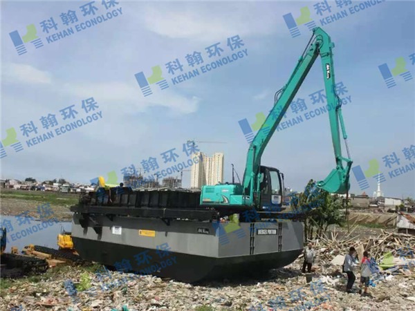 Backhoe dredger