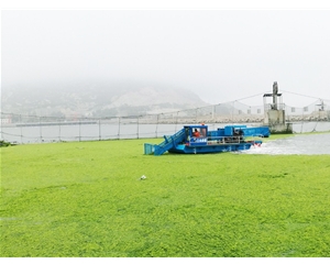 Automatic Enteromorpha Prolifera Collecting Ship