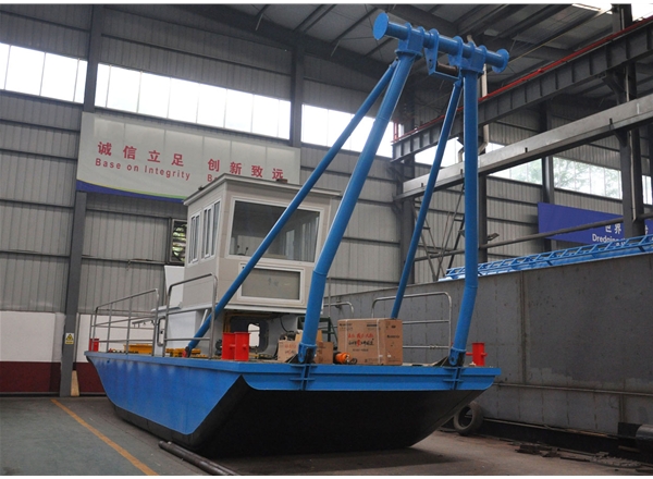 Multi-functional working ship with Hydraulic Crane