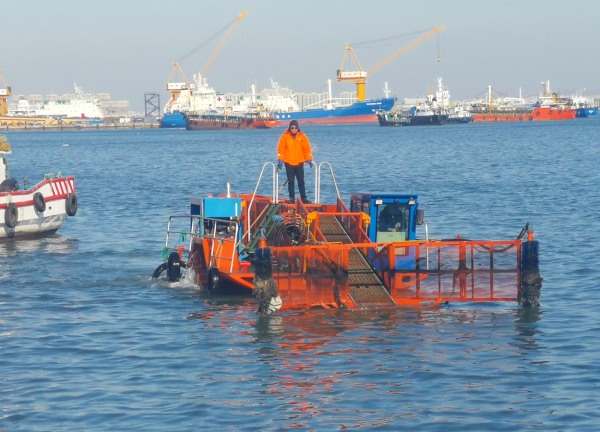 Kehan Heavy Waste Salvaging Ship