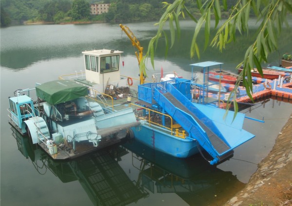 Full Automatic Aquatic Weed Harvester Vessel