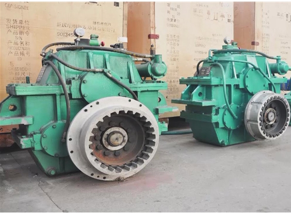 Dredge gear box