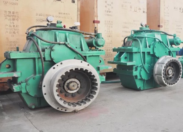 Dredge gear box